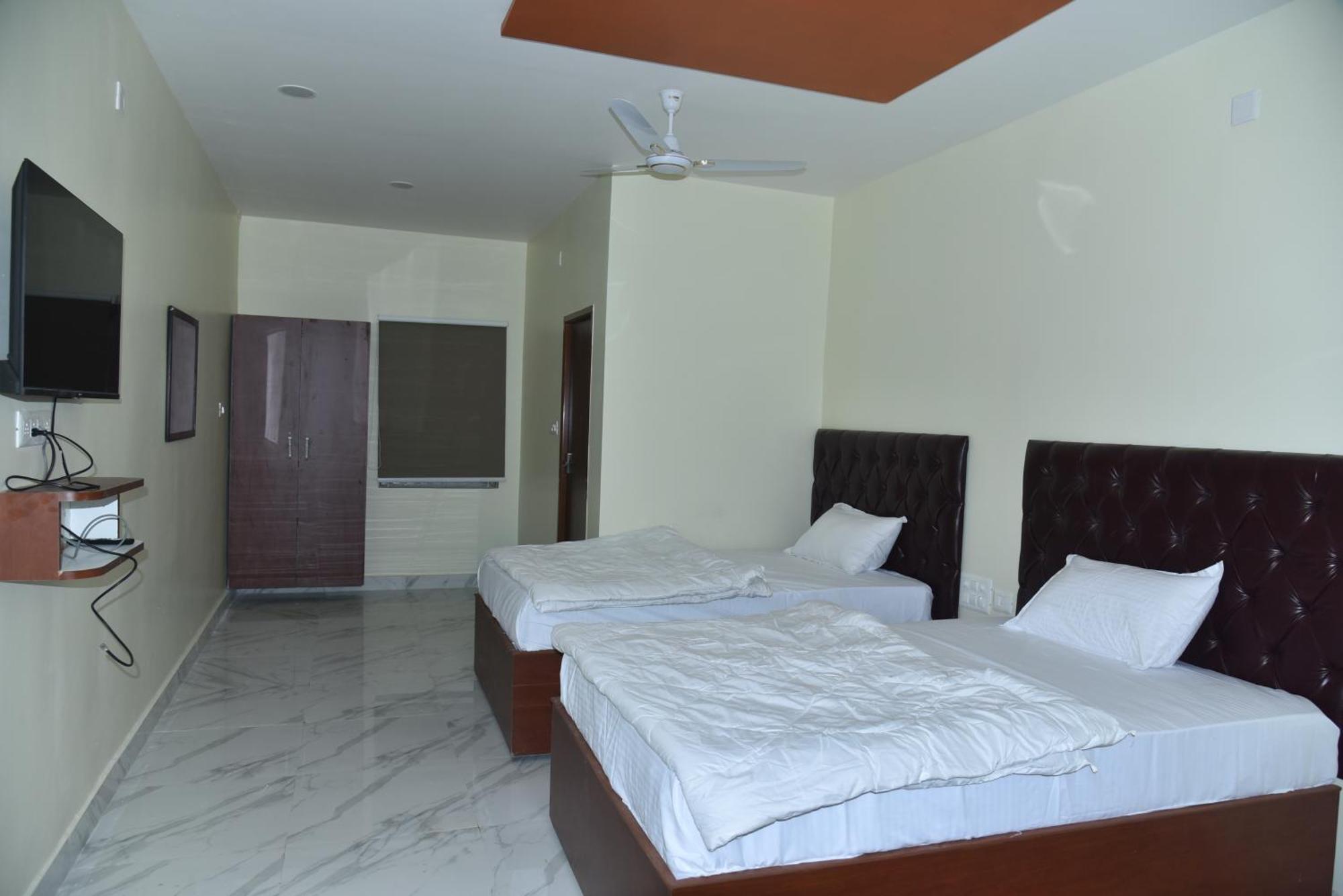 The Paradise Guest Inn เนลลอร์ ภายนอก รูปภาพ